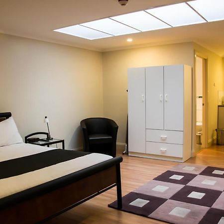 Merseybank Apartments Devonport Luaran gambar