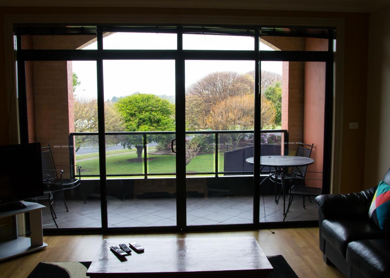 Merseybank Apartments Devonport Luaran gambar